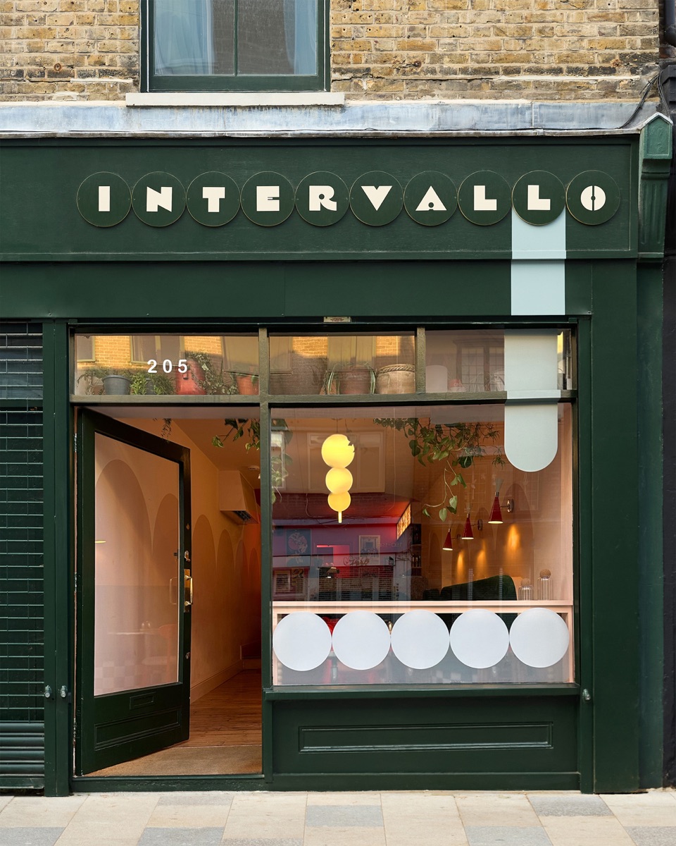 Intervallo Italian cafe and aperitivo bar exterior on Deptford High Street London SE8
